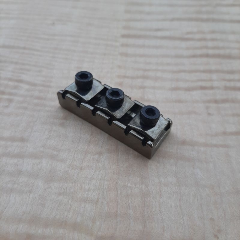 Locking Nut EDGE ZERO II Warna Cosmo