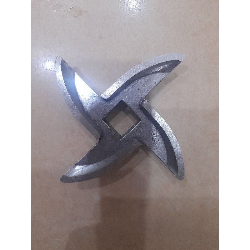 32 pisau daging ninja