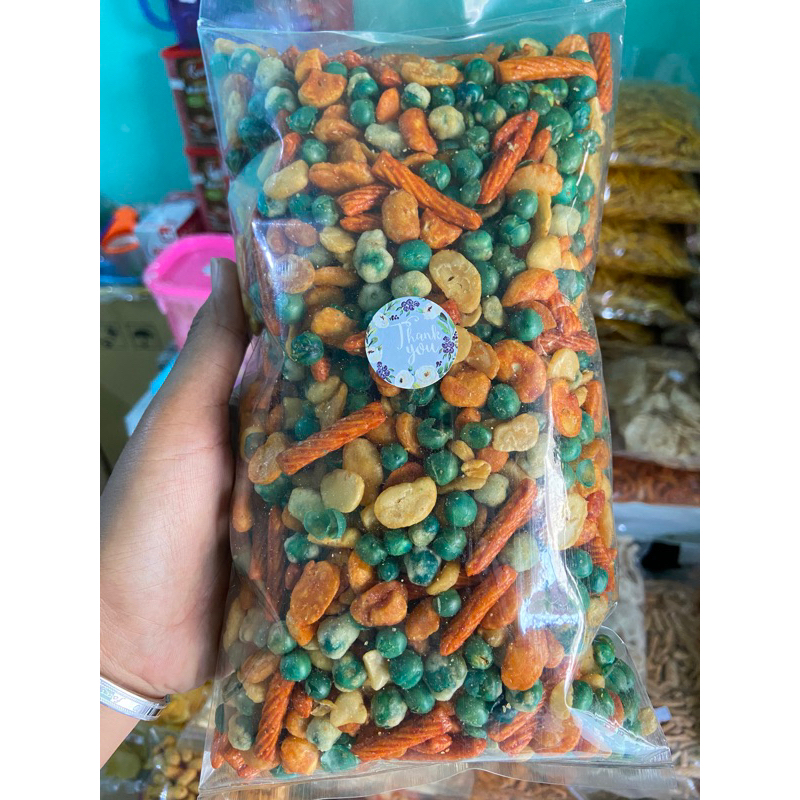 kacang mix