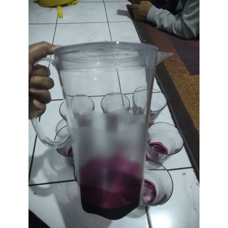 Tupperware sherly eleganzia pitcher set