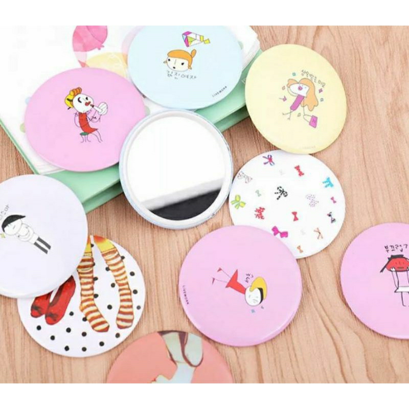 CERMIN BULAT MINI KARAKTER LUCU