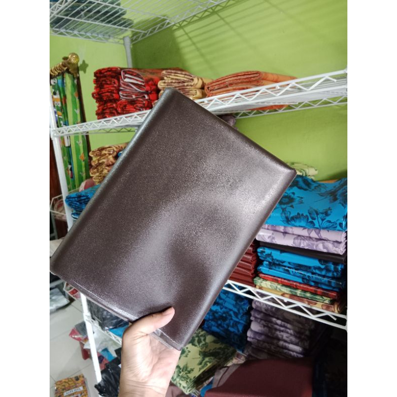 perlak meteran coklat polos