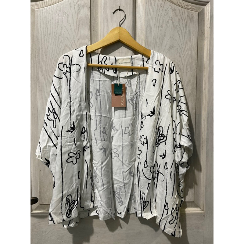 Outer Tangan Pendek Motif Abstrak