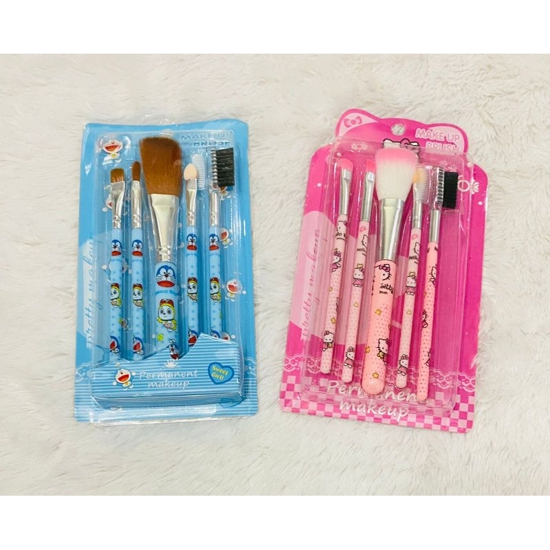 KUAS SET HELLO KITTY ISI 5 MCN