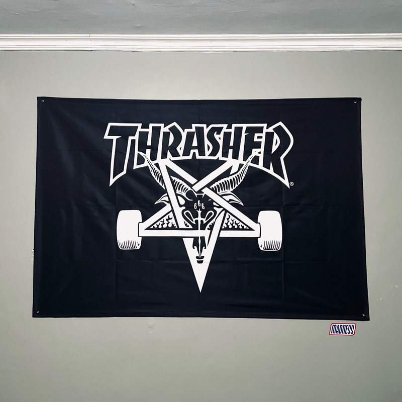 BENDERA DINDING