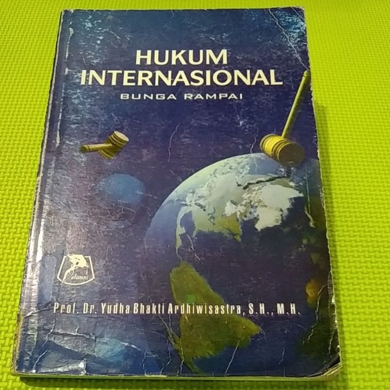 Hukum Internasional Bunga Rampai
