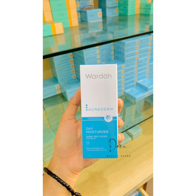 Wardah Acnederm Day Moisturizer 40 ml