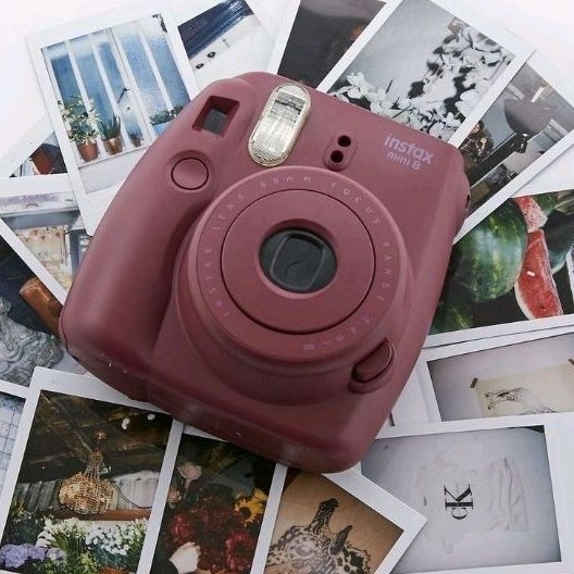 preloved kamera instax mini bergundy