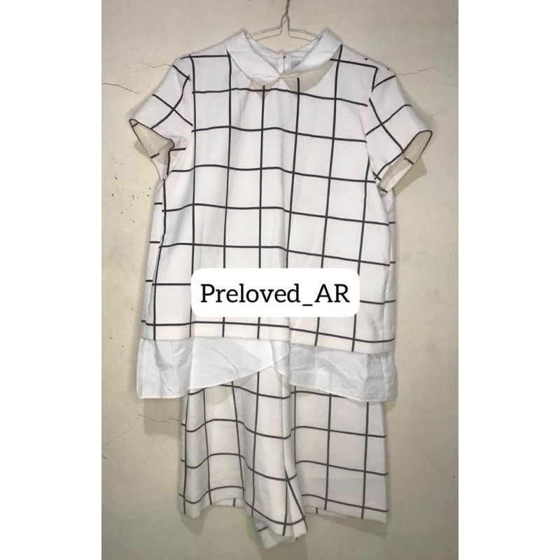 Preloved jumpsuit pendek