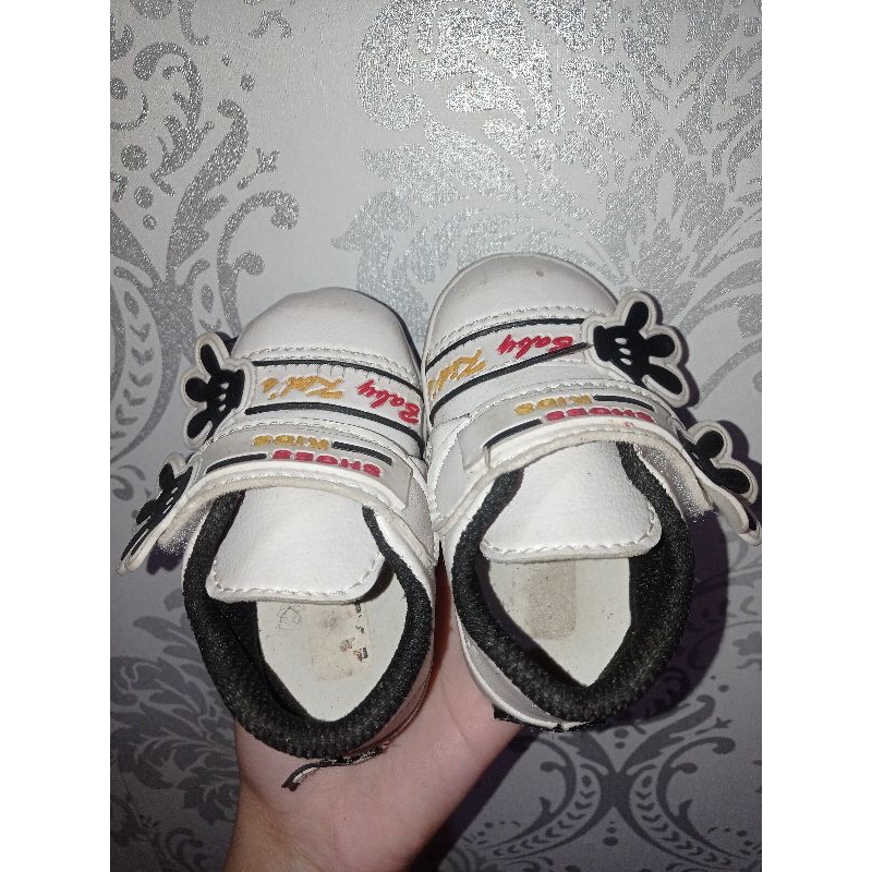 Sepatu Anak Preloved