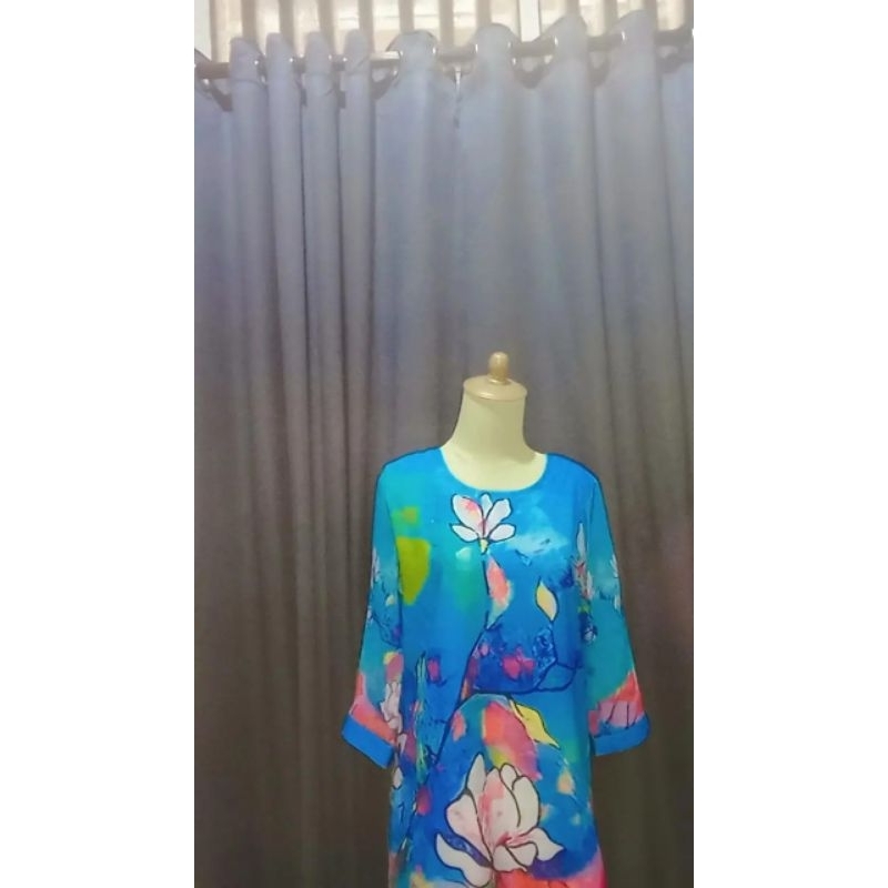 Blouse midi motif bunga bali