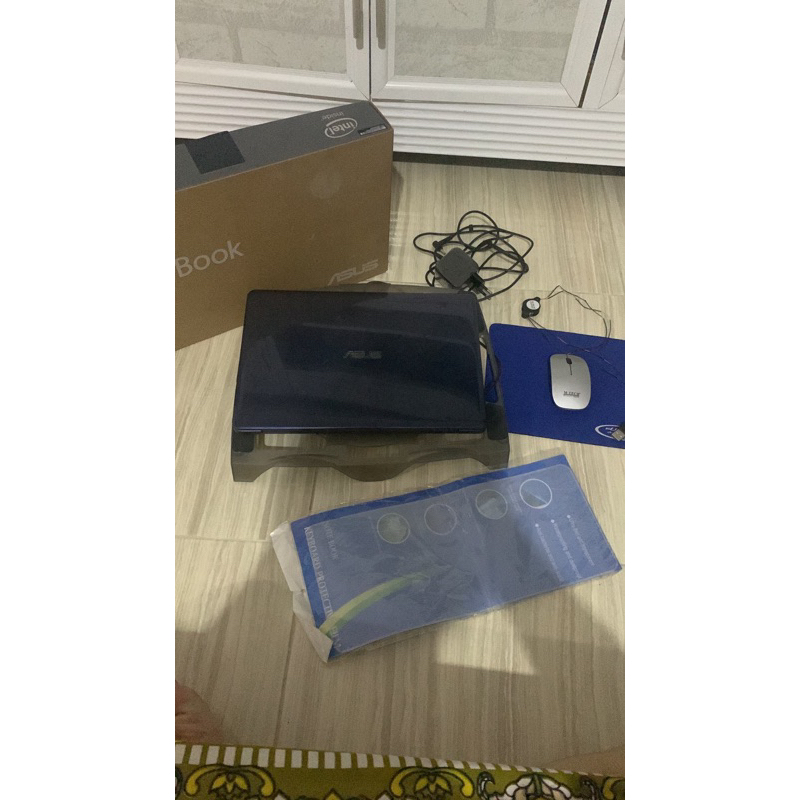 NotebookAsus