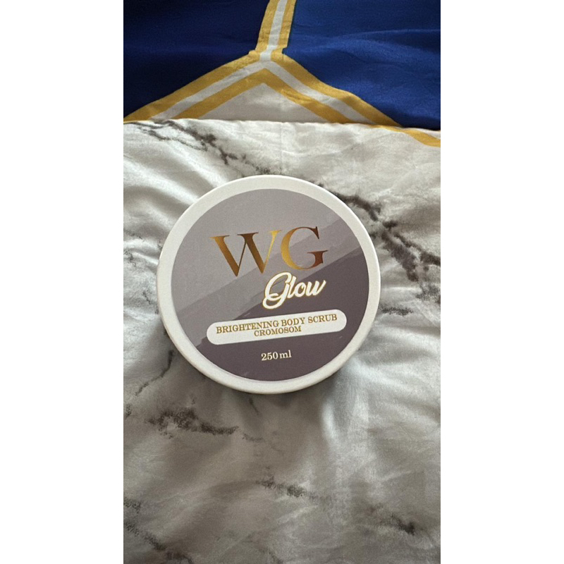 brigtening body scrub