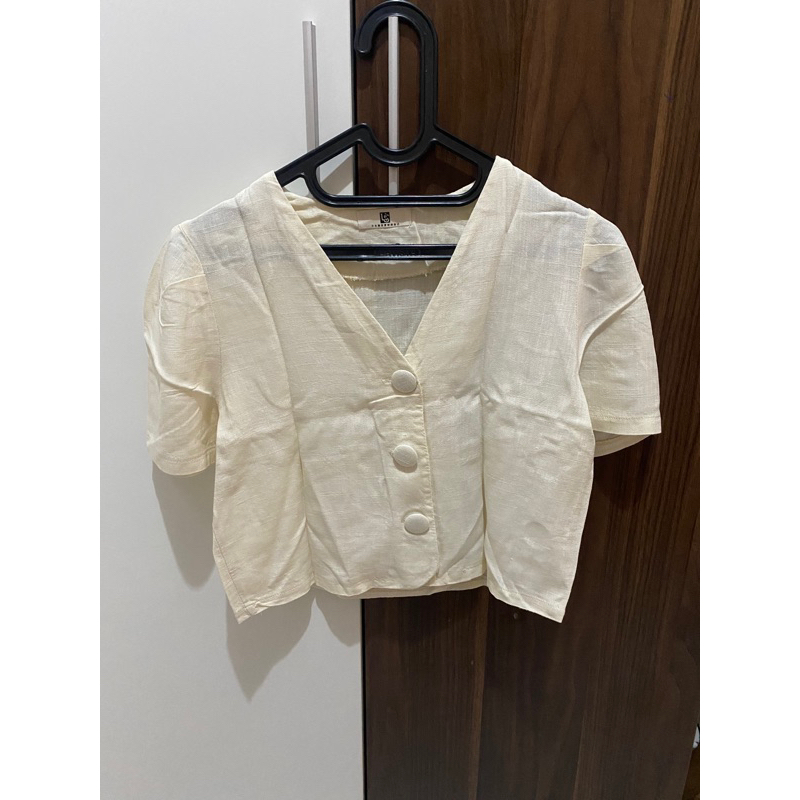KOREAN CROP TOP CREAM