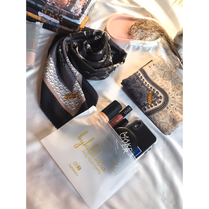 POUCH EXCLUSIVE BYHILDATIA
