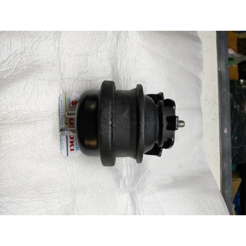 engine mounting suzuki grand vitara 2.400 Cc
