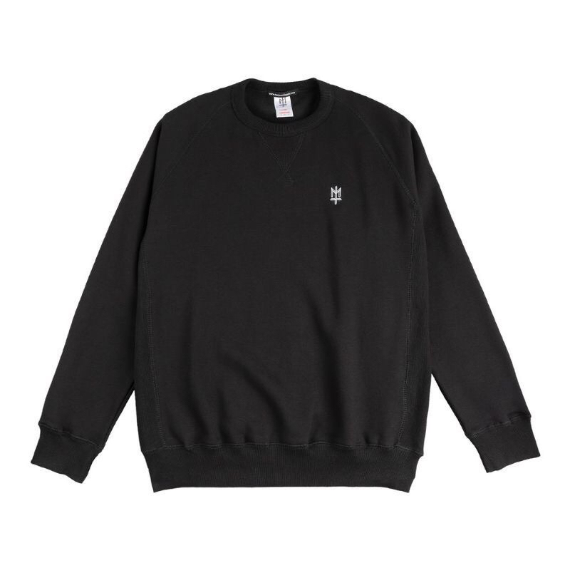 Maternal Disaster Crewneck Black