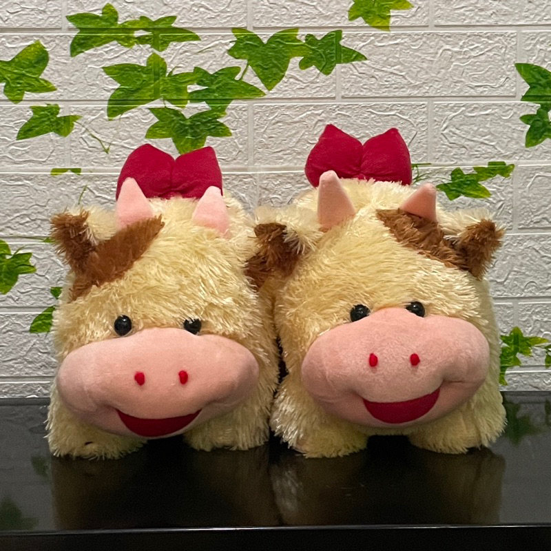 Boneka hewan Sapi Duduk Lucu