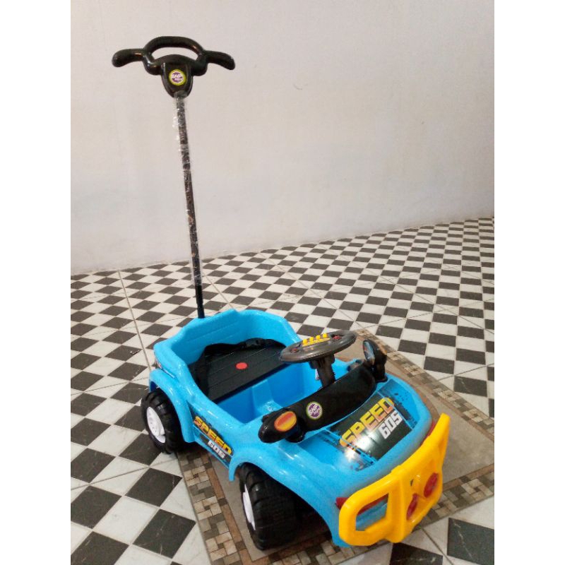 Mobil anak (BBC 605)
