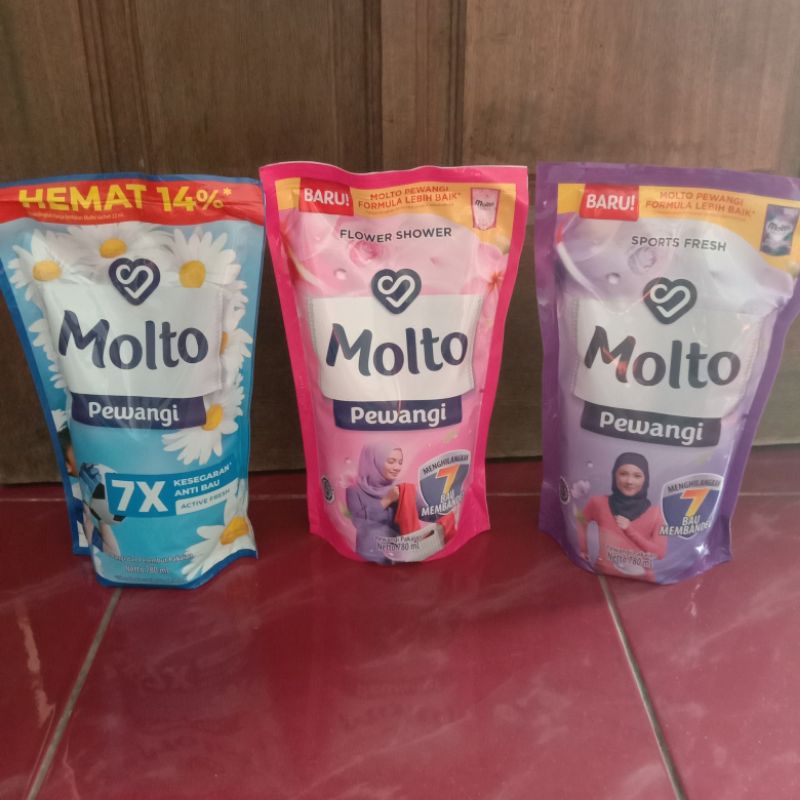 MOLTO PEWANGI 780 ML