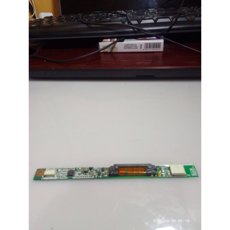 Inverter LCD Axioo M548SR
