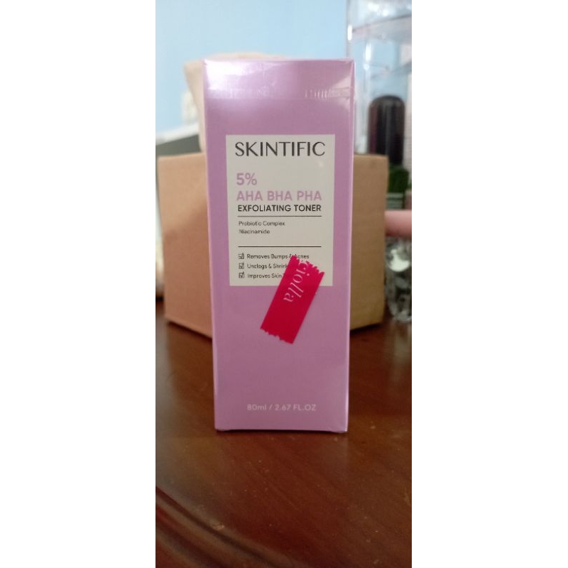 skintific daily clarifying tones
