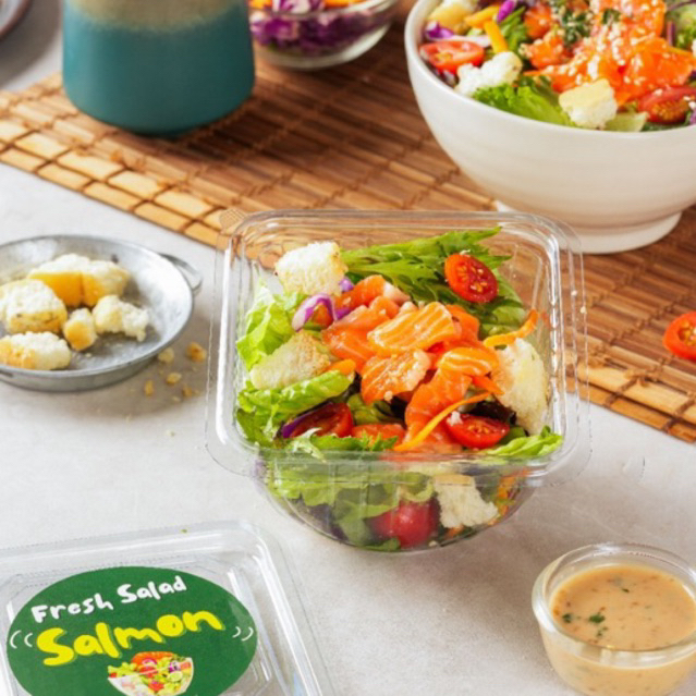 [READY] Salmon Salad & Spring Roll