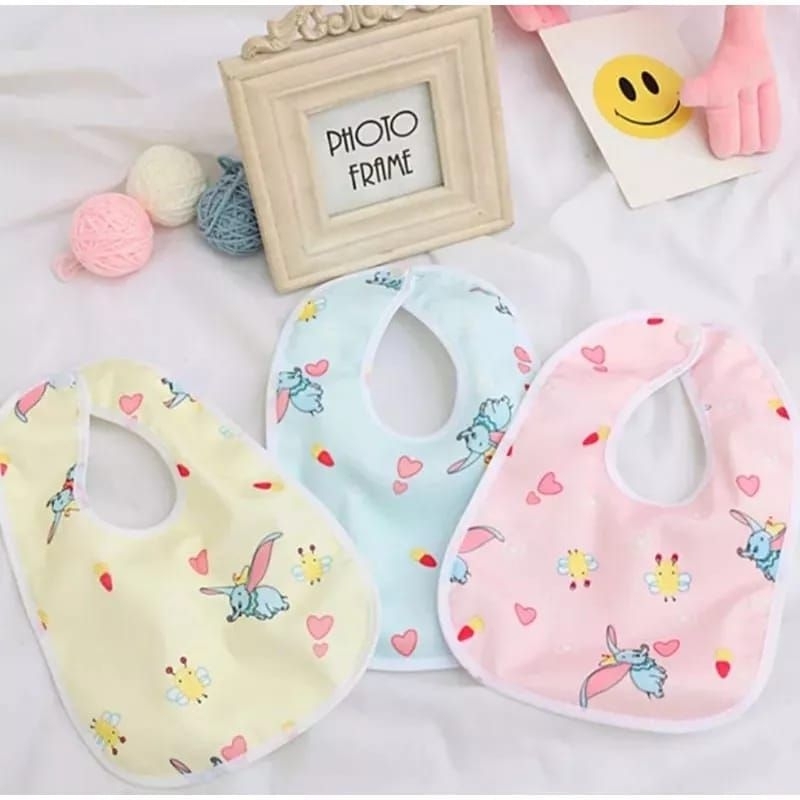 celemek makan bayi