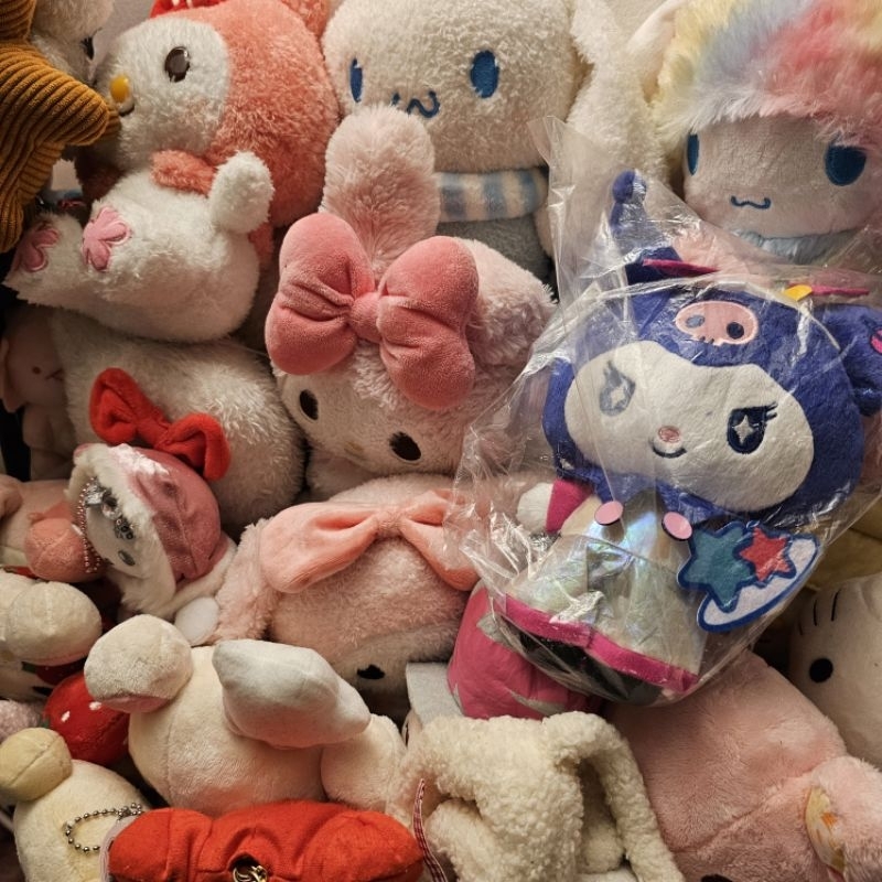 Pretty Plushies 50k-100k
