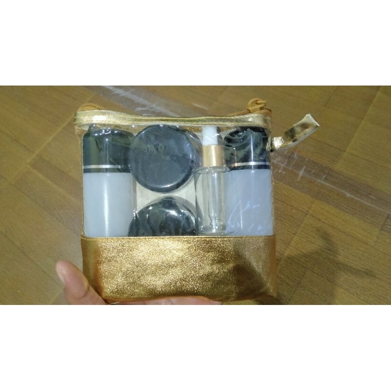 Tas kosmetik gold