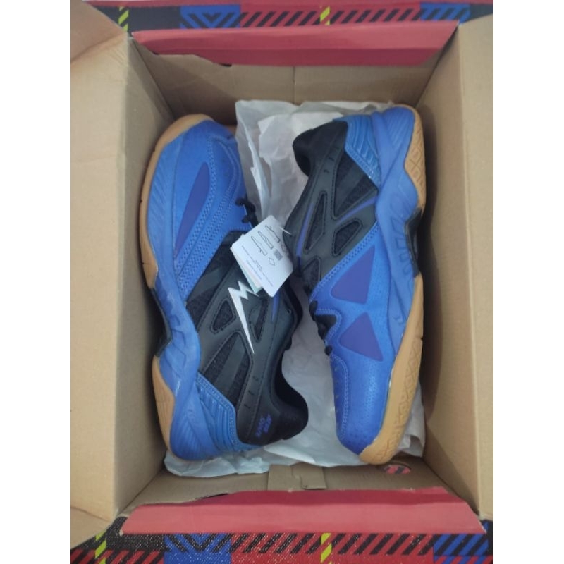 SEPATU EAGLE BLAZE