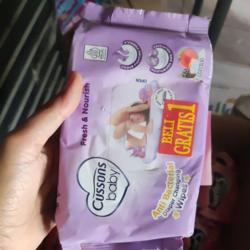 cussons tisu basah isi 2