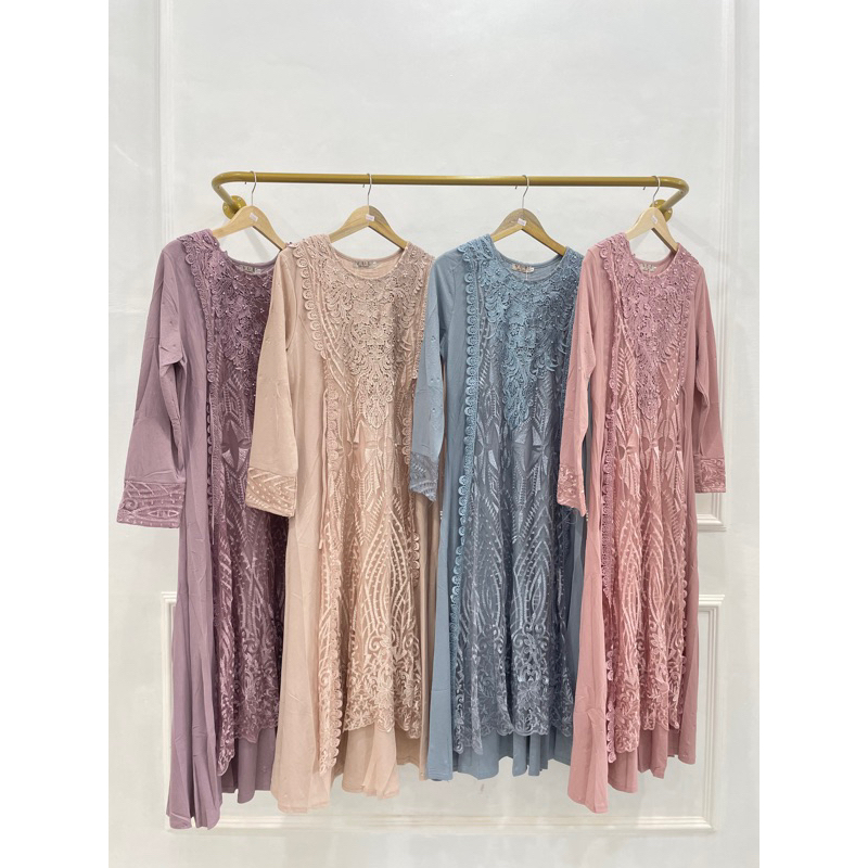 Risa dress tile