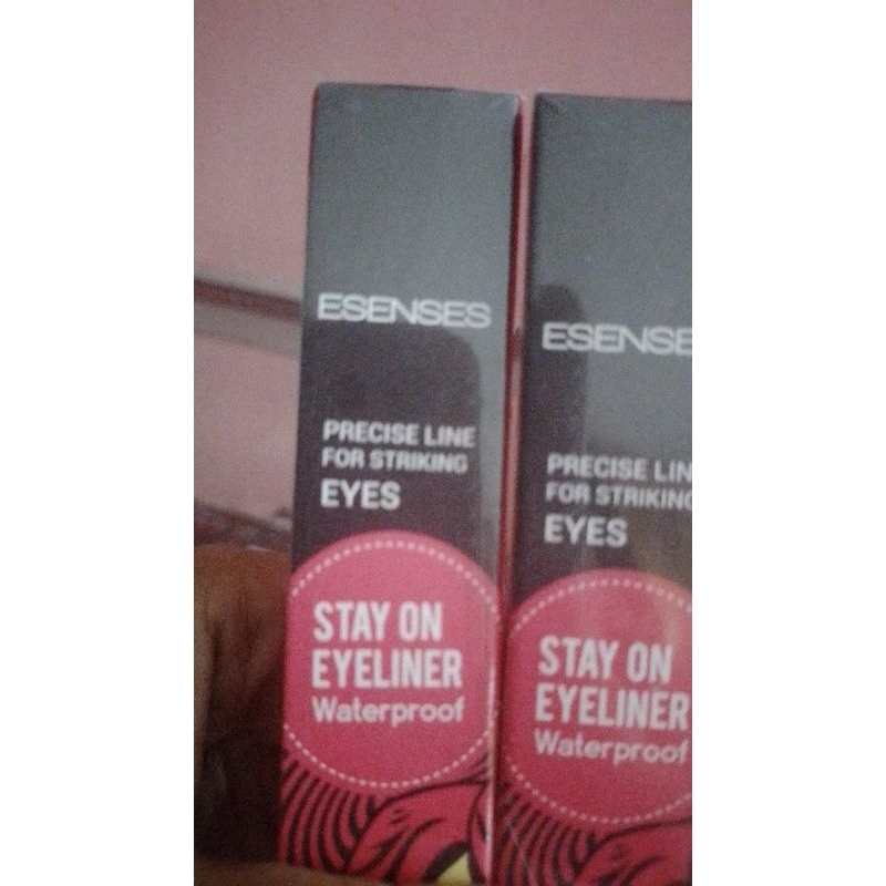 eyliner