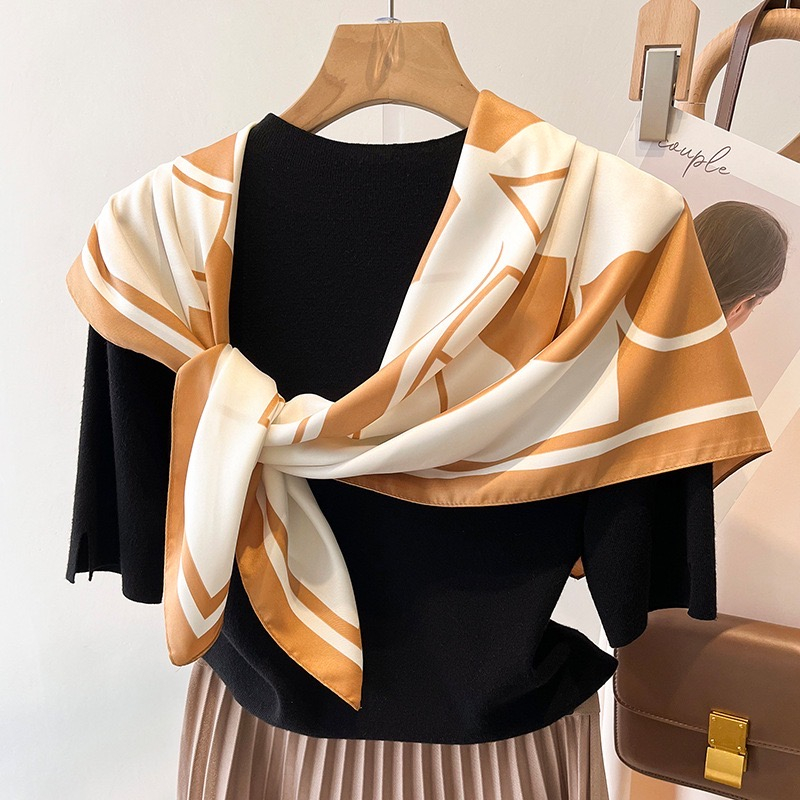 Chiara Printed Smooth Neck Scarf