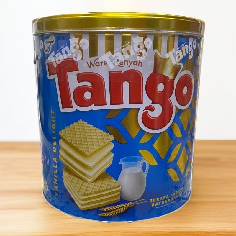 Wafer Tango Vanila Kaleng Lebaran