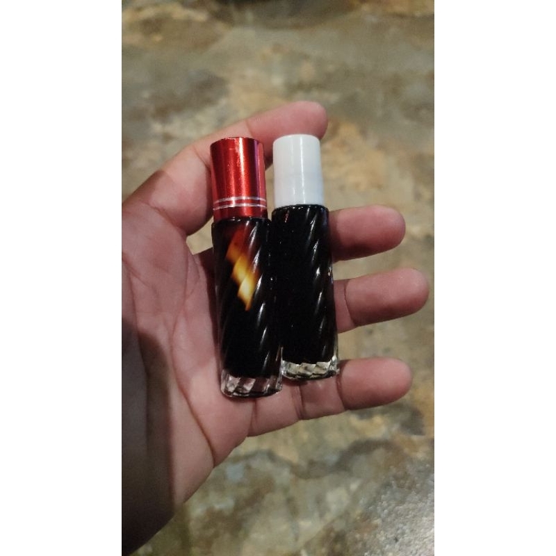 Minyak wangi aura