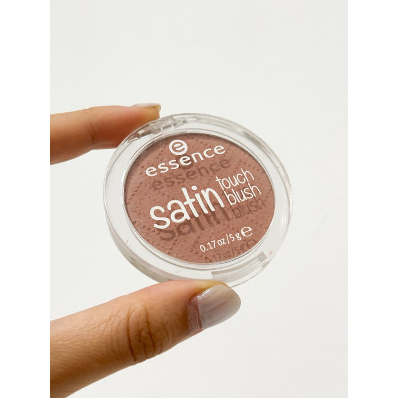 Essence Satin Touch Blush Preloved