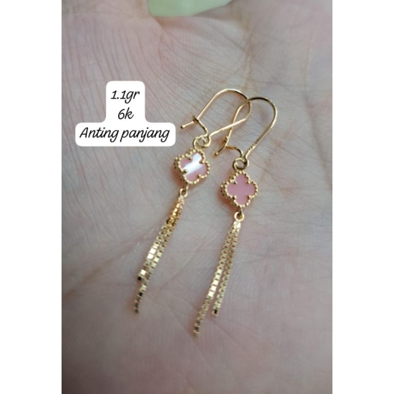 Anting fashion