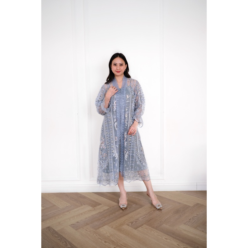 Evelyn outer