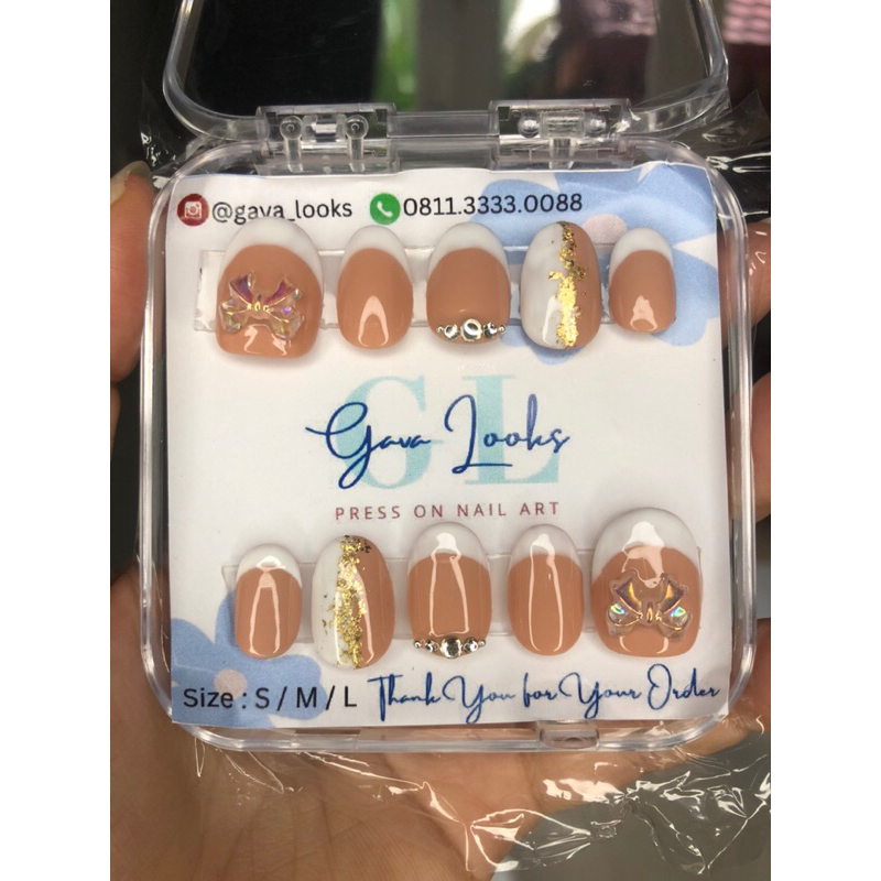 Press On Nails 007