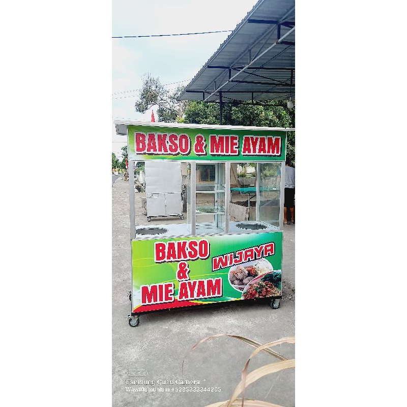 Gerobak Bakso dan Mie Ayam