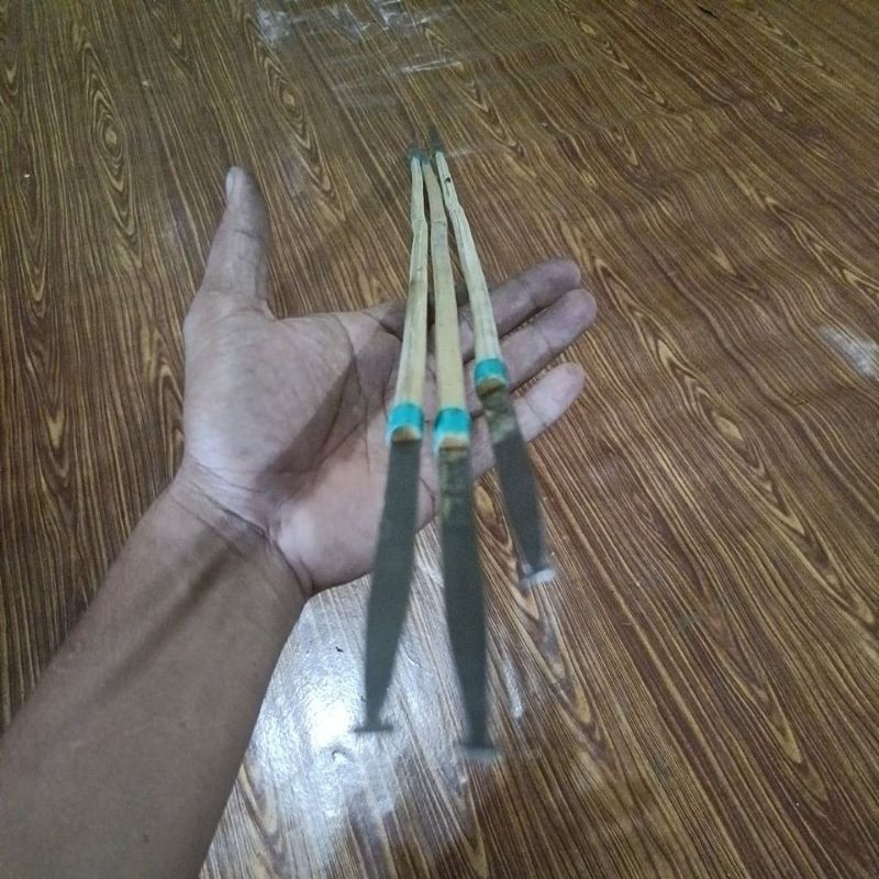 wakkong pitu-pitu simpe + bambu