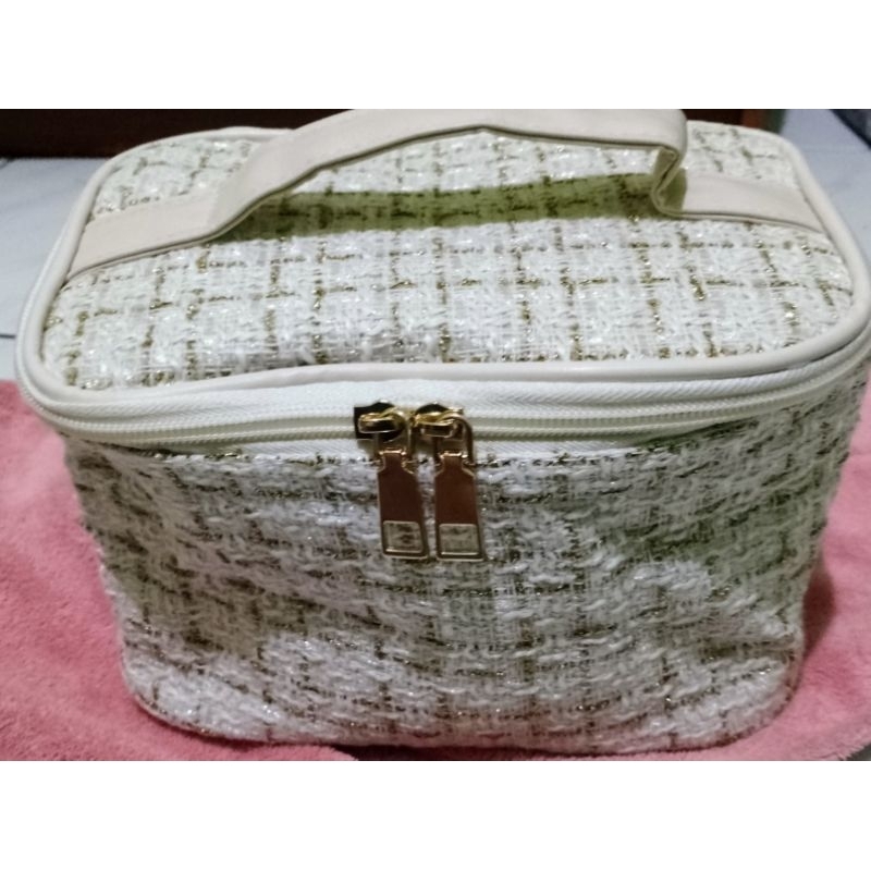 Tote bag make up