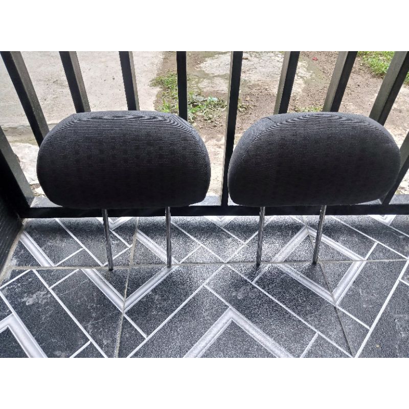 Head rest Kia Carens 2