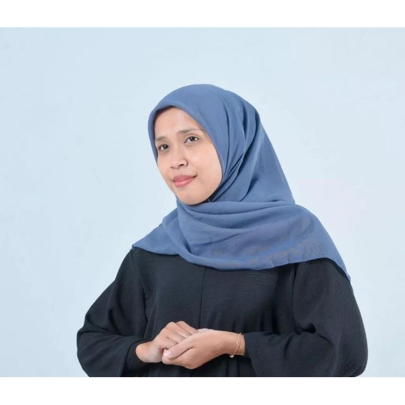 IS hijab bella square 1