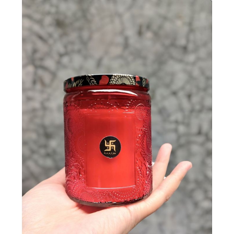 Radite scented candle