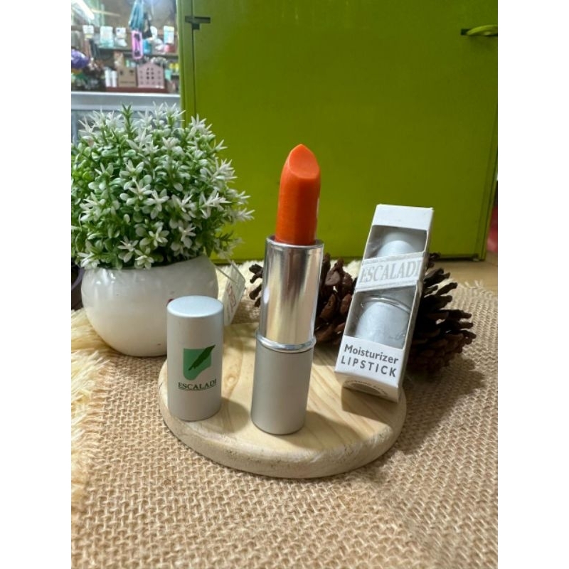 ESCALADI Moisturrizer LIPSTICK
