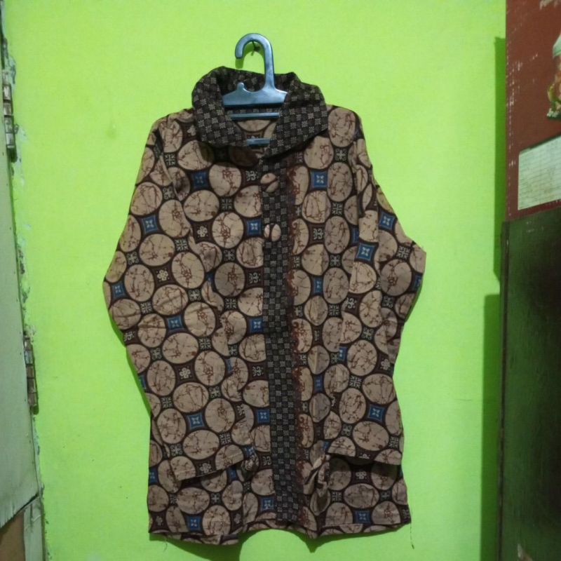 Preloved Batik Lengan Panjang Size M