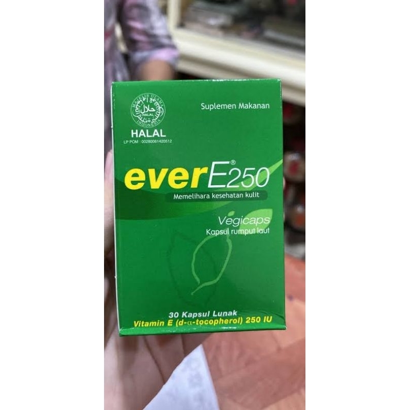 Ever E 250 IU 30 Kapsul - Suplemen Vitamin E 